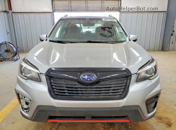 JF2SKAPC8KH509851 2019 SUBARU FORESTER Серебряный Вид сзади