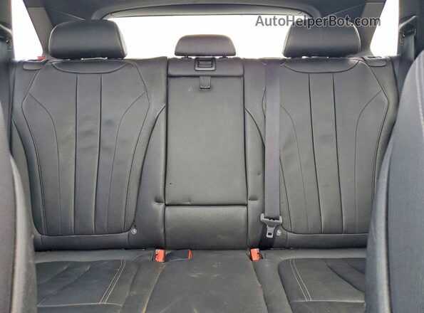 5UXKT0C33H0V95734 2017 BMW X5 Silver Вид задньої частини салону