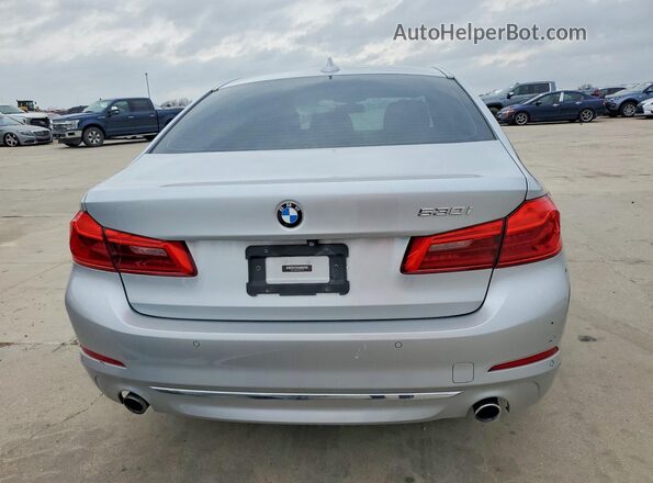 WBAJA5C39HWA35133 2017 BMW OTHER Silver Widok wnętrza z przodu