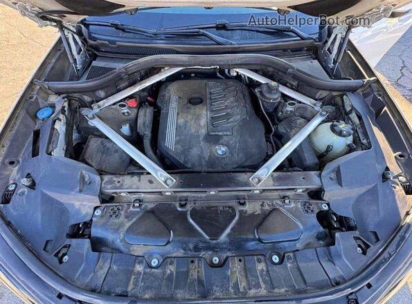 5UXCW2C05L9A03738 2020 BMW X7 White წინა სალონის ხედი