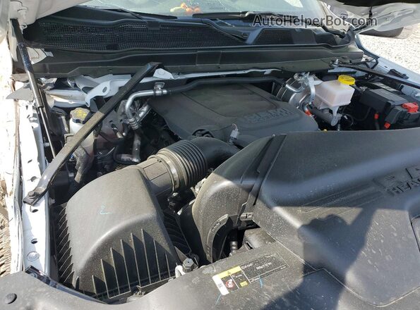 3C6UR5FJ0SG558635 2025 RAM 2500 Белый Вид подкапотного пространства