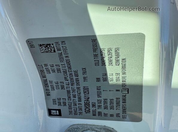 1GCHSBEA4J1125301 2018 CHEVROLET COLORADO White Widok wnętrza z tyłu