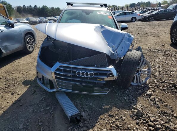 WA1BNAFY6K2096151 2019 AUDI Q5 Gray Widok z tyłu