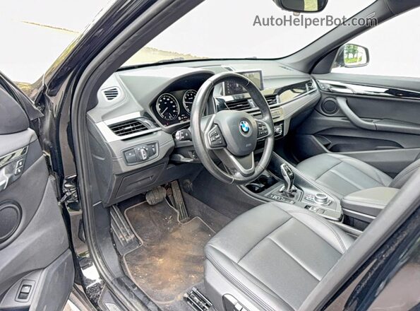 WBXJG9C08L5R31713 2020 BMW X1 Черный Вид задних сидений