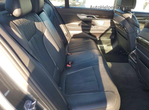 WBA7F2C53HG421565 2017 BMW OTHER Серый Вид задней части салона