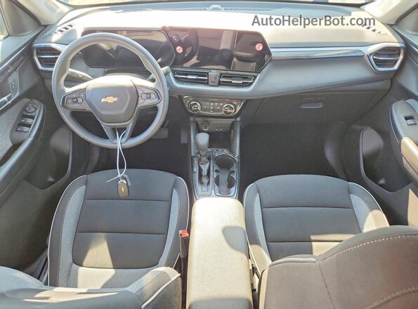 KL79MPSL1TB089014 2026 CHEVROLET TRAILBLAZER Серый Вид панели приборов