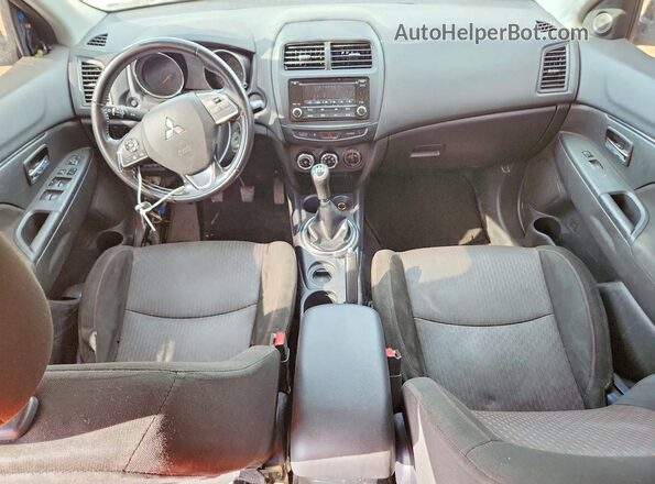 JA4AP3AUXHZ064938 2017 MITSUBISHI OUTLANDER Серебряный Вид щитка приборов