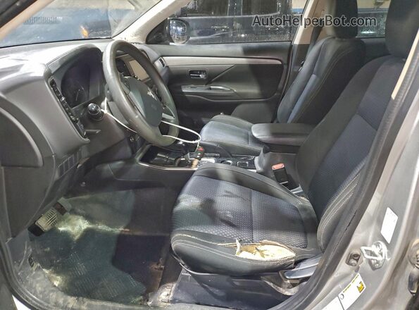 JA4AD2A3XJZ052000 2018 MITSUBISHI OUTLANDER Silver Vista del salpicadero