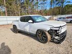 2022 Rivian R1t Adventure White vin: 7FCTGAAA2NN006568