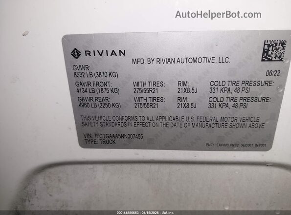 7FCTGAAA5NN007455 2022 RIVIAN R1T White ძრავის განყოფილების ხედი