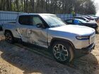 2025 Rivian R1t Adventure Серебряный vin: 7FCTGBAA0SN035357
