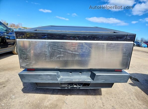7G2CEHED7SA080663 2025 TESLA CYBERTRUCK Серебряный Вид сзади