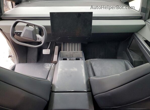 7G2CEHED8RA025861 2024 TESLA CYBERTRUCK Silver Вид панелі приладів