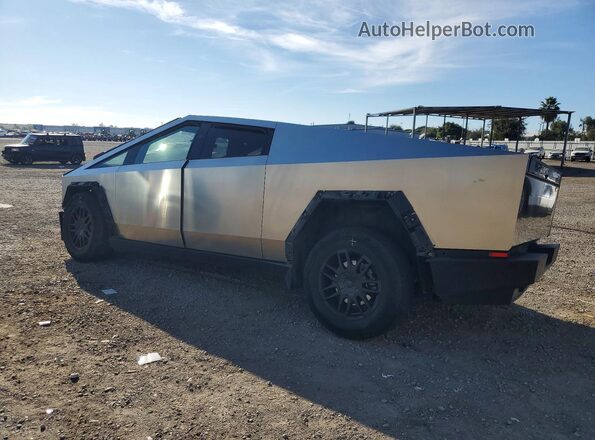 7G2CEHED9RA044399 2024 TESLA CYBERTRUCK Серебряный Задняя левая четверть