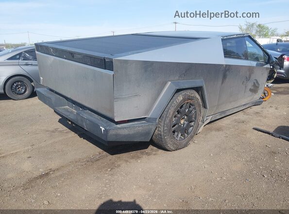 7G2CEHEE1RA012409 2024 TESLA CYBERTRUCK Gray Задня права чверть