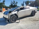 2024 Tesla Cybertruck Silver vin: 7G2CEHEE1RA049685