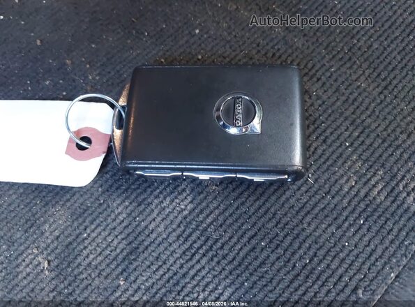 7JRA22TK7KG014190 2019 VOLVO S60 Черный Вид панели приборов