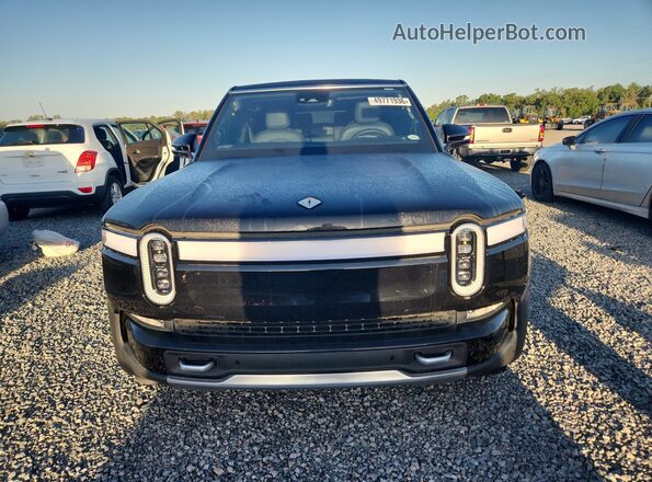 7PDSGABA3PN025688 2023 RIVIAN R1S Черный Вид спереди