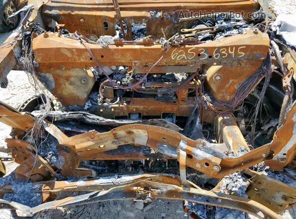7PDSGABA6PN008917 2023 RIVIAN R1S Burn ძრავის განყოფილების ხედი
