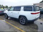 2026 Rivian R1s Dual Motor Max Pack/performance Dual Motor Max Pack White vin: 7PDSGCBA1TN085796