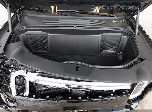 7PDSGCBA5TN088071 2026 RIVIAN R1S Черный Вид сзади