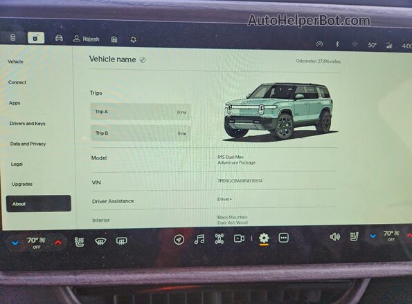 7PDSGCBA8RN038614 2024 RIVIAN R1S Gray Widok zestawu wskaźników