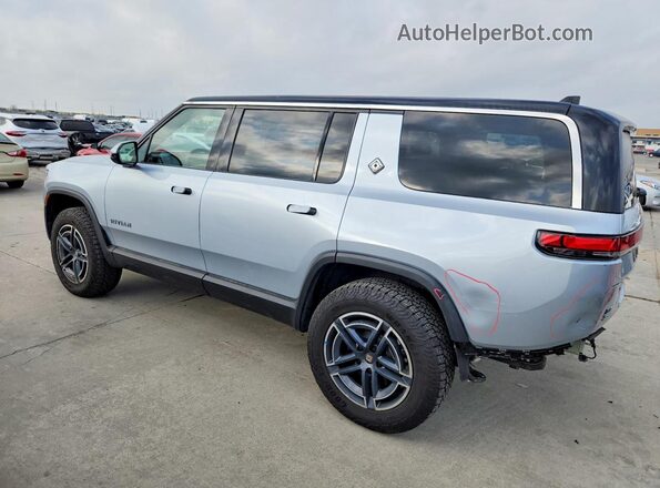 7PDSGGBA7TN079539 2026 RIVIAN R1S Серебряный Задняя левая четверть