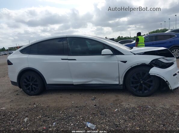 7SAXCAE55NF350848 2022 TESLA MODEL X White Widok zestawu wskaźników
