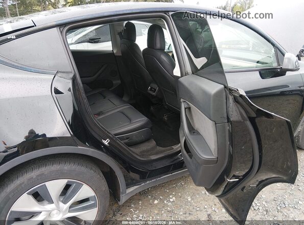 7SAYGAEE1NF535083 2022 TESLA MODEL Y Black VIN կոդի պիտակի տեսք