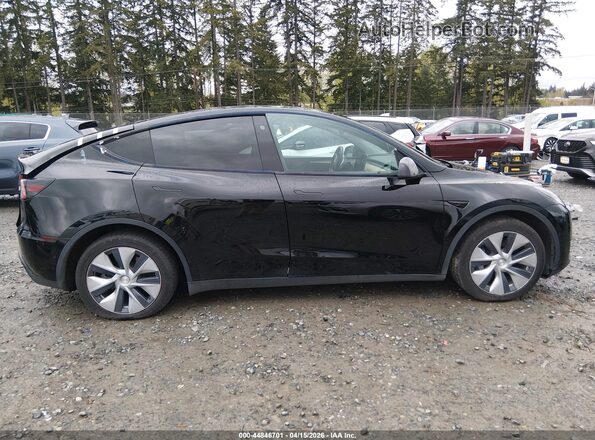 7SAYGAEE1NF535083 2022 TESLA MODEL Y Black Սալոնի 360 աստիճան տեսք