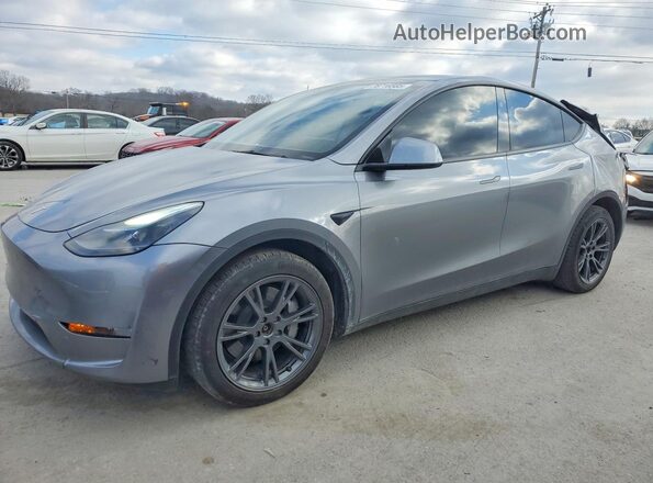 7SAYGAEE1SF304745 2025 TESLA MODEL Серебряный Передняя левая четверть