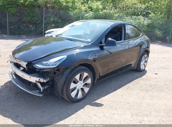 7SAYGAEE4NF388757 2022 TESLA MODEL Y Black Передня ліва чверть