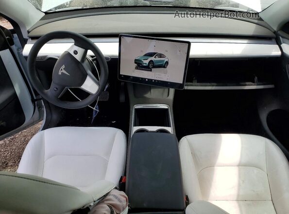 7SAYGAEE7RF046578 2024 TESLA MODEL White Vista del salpicadero
