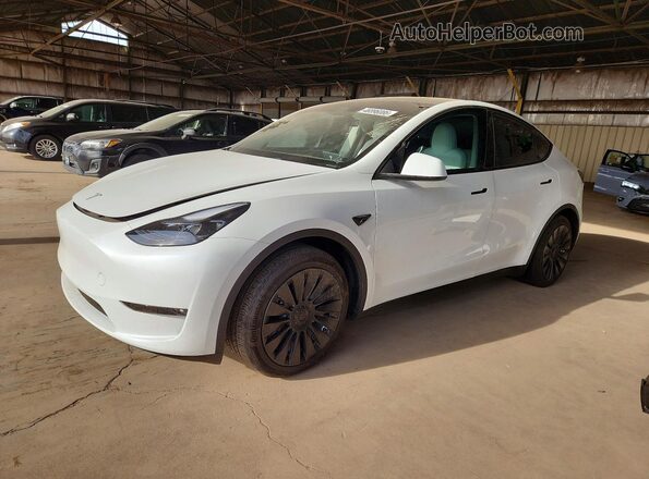 7SAYGAEE7RF046578 2024 TESLA MODEL White Vista tres cuartos delantera izquierda