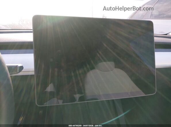 7SAYGAEE7RF112644 2024 TESLA MODEL Y Серый Панорамный вид салона 360°