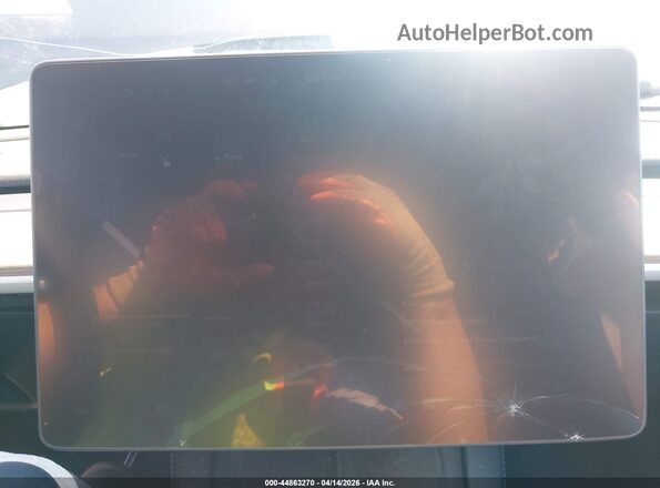 7SAYGAEE8RF034696 2024 TESLA MODEL Y Gray Vista de los asientos traseros