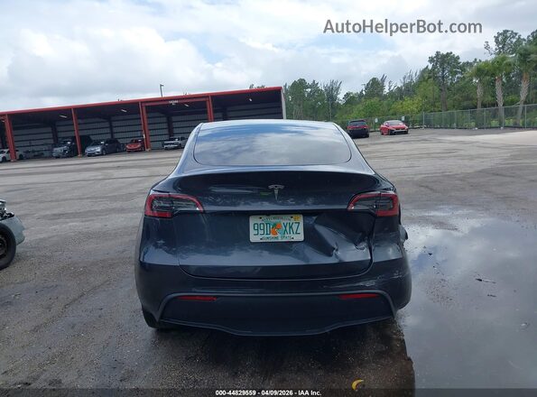 7SAYGDED0SF231375 2025 TESLA MODEL Y Gray 