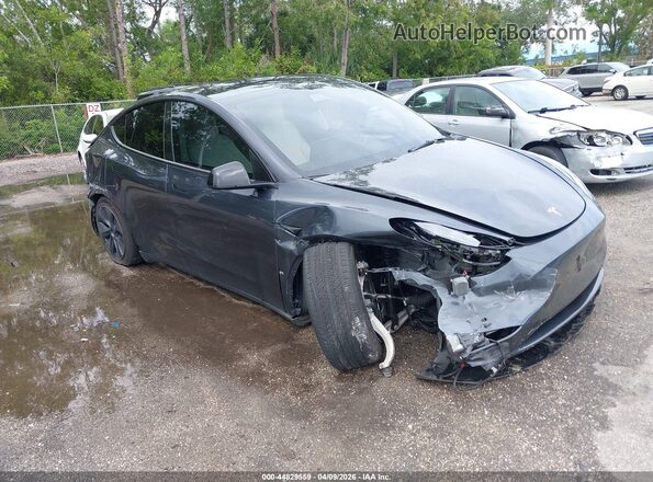 7SAYGDED0SF231375 2025 TESLA MODEL Y Gray წინა მარჯვენა