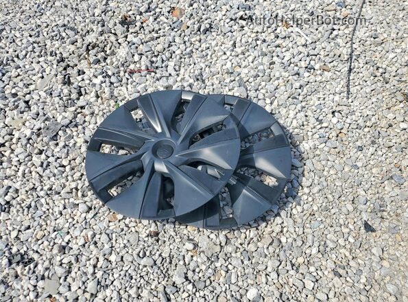7SAYGDED1RA311050 2024 TESLA MODEL Gray Widok komory silnika