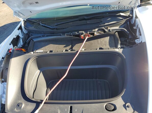 7SAYGDED1TF378483 2026 TESLA MODEL White Widok wnętrza z tyłu