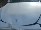 2024 Tesla Model Y Long Range Single Motor Rear-wheel Drive/rwd White vin: 7SAYGDED2RA332070