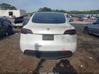 2024 Tesla Model Y Long Range Single Motor Rear-wheel Drive/rwd White vin: 7SAYGDED2RA332070