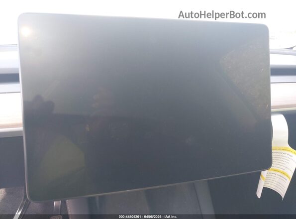 7SAYGDED2RA332070 2024 TESLA MODEL Y White 