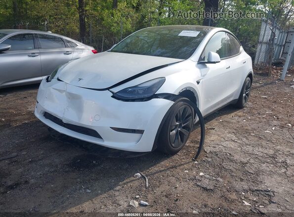 7SAYGDED2RA332070 2024 TESLA MODEL Y White Передня ліва чверть