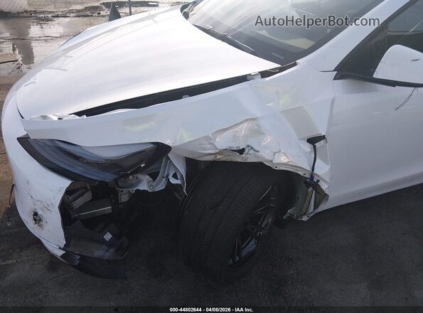 7SAYGDED2SA337839 2025 TESLA MODEL Y White Vista frontal