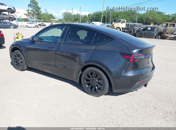 7SAYGDED3RF167357 2024 TESLA MODEL Y Gray Задня ліва чверть