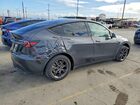 2025 Tesla Model Y Gray vin: 7SAYGDED5SF249158