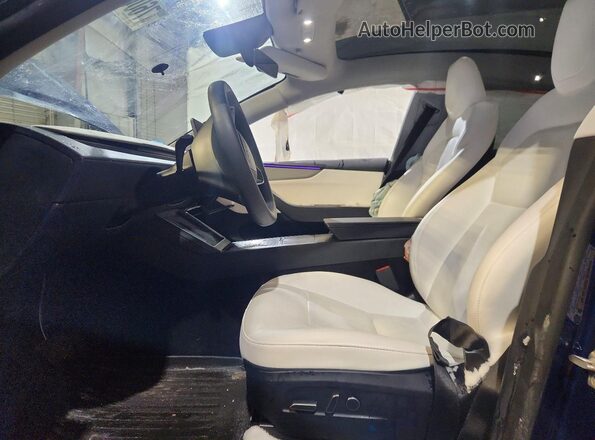 7SAYGDED5TF423926 2026 TESLA MODEL Blue წინა სალონის ხედი