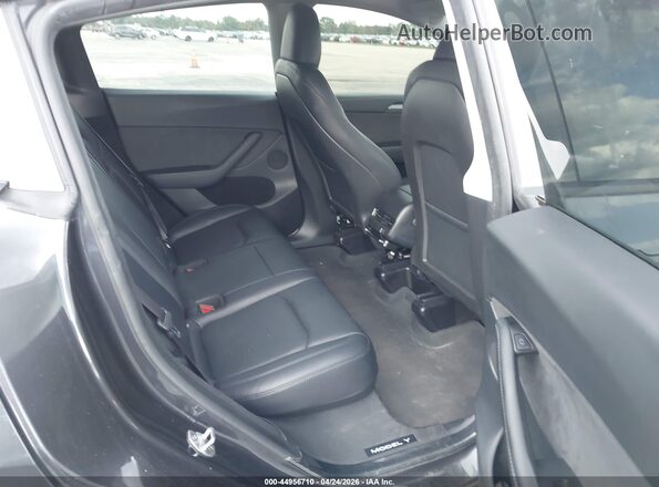 7SAYGDED8RF164955 2024 TESLA MODEL Y Gray Вид наклейки з VIN-кодом