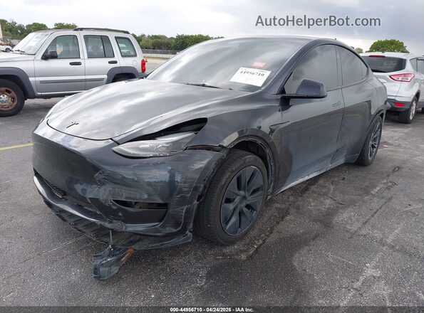 7SAYGDED8RF164955 2024 TESLA MODEL Y Gray Вид спереду